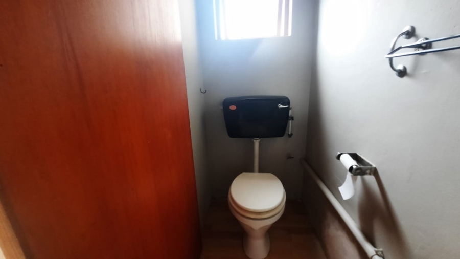 1 Bedroom Property for Sale in Kleinmond Western Cape
